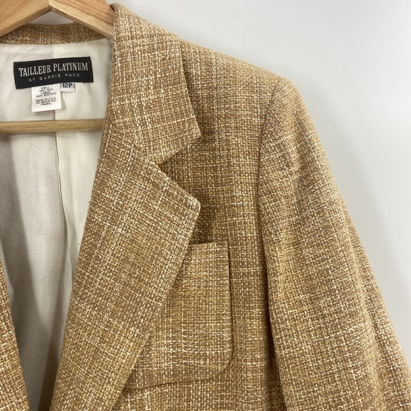 Tailleur Platinum blazer jacket shades of tan beige classic - Picture 8 of 15